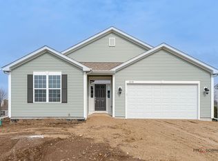 2218 Truman Trl, McHenry, IL