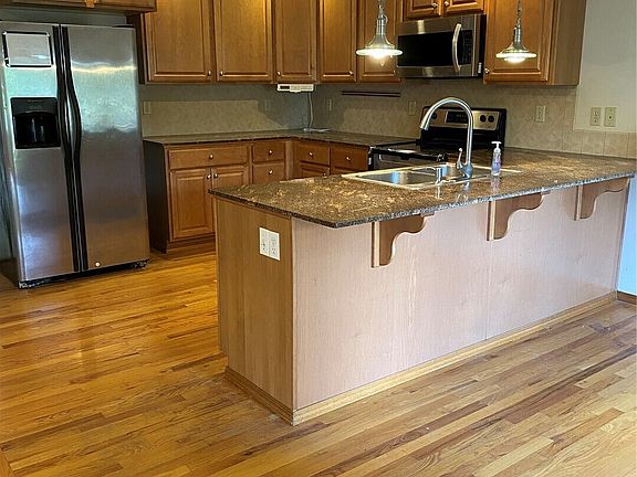 4th image of 31672 Military Road S