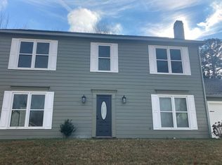 3401 Argyle Ln, Greensboro, NC 27406