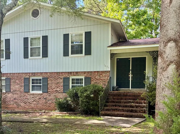 1304 Burbank St, Dothan, AL 36303