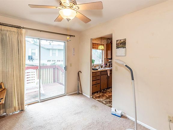 5th image of 5540 Seagrave Ct