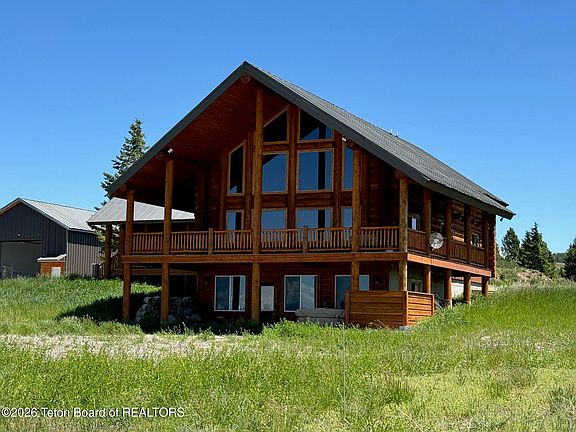 2nd image of 7424 McKinlay Ln