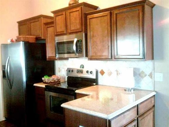 4th image of 4821 SW Waterstone Pl