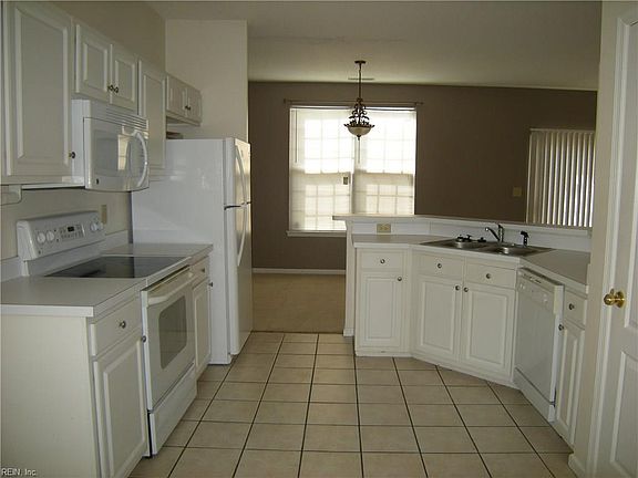 4th image of 124 Ashton Green Blvd