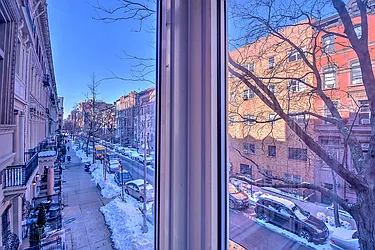 Rented by Urbane Brokerage