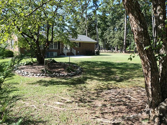 3rd image of 303 Forest Dr