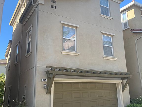 Fully Detached, no shared walls