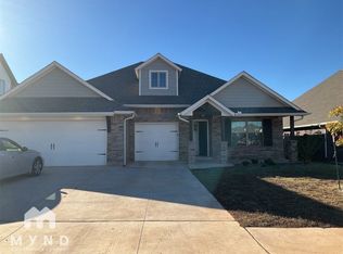 1608 NE 33rd Ter, Moore, OK 73160