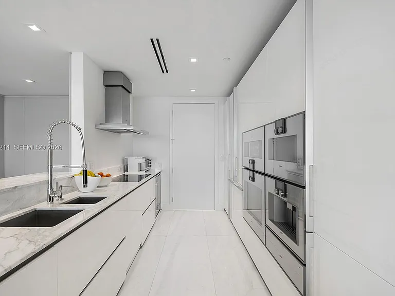 10203 Collins Ave #403 — Photo 19
