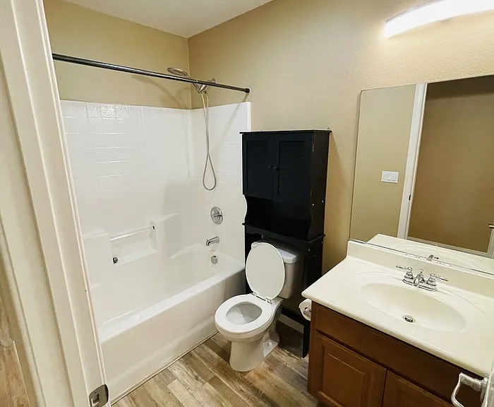 1351 Isabella Way — Photo 20