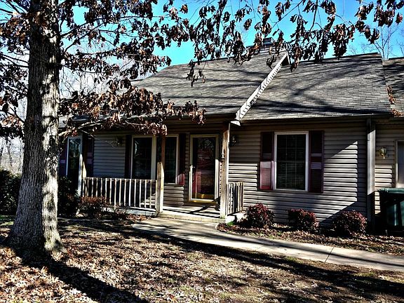 3rd image of 230 Chickasaw Dr