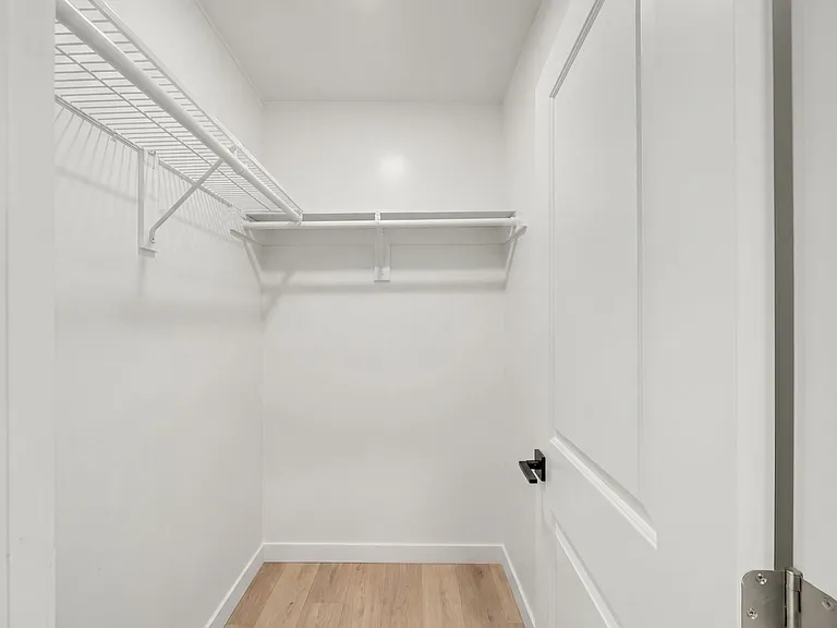 16229 Janine Dr — Photo 26