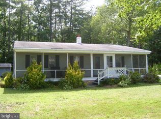 25 Hazel Dr, Hague, VA