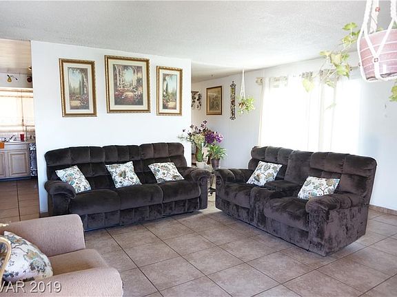3rd image of 3990 Vegas Valley Dr