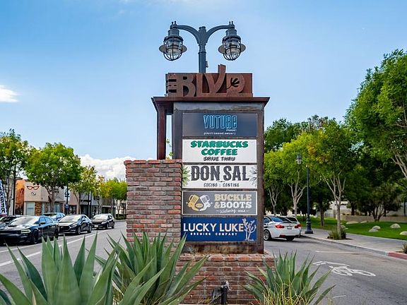 4th image of 223 W Lancaster Blvd #229