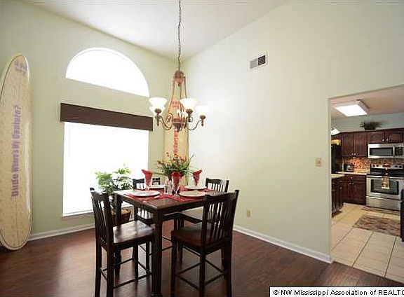 5th image of 7408 Brittnay Dr