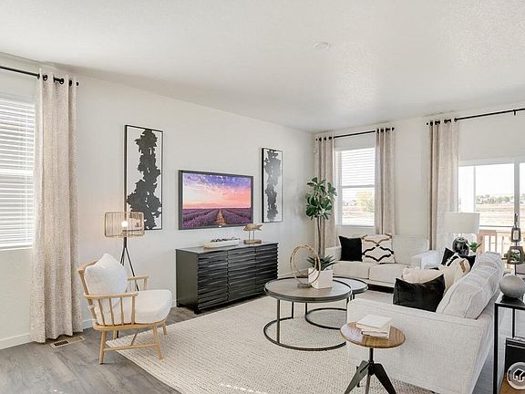 4th image of 841 Trumpet Ln