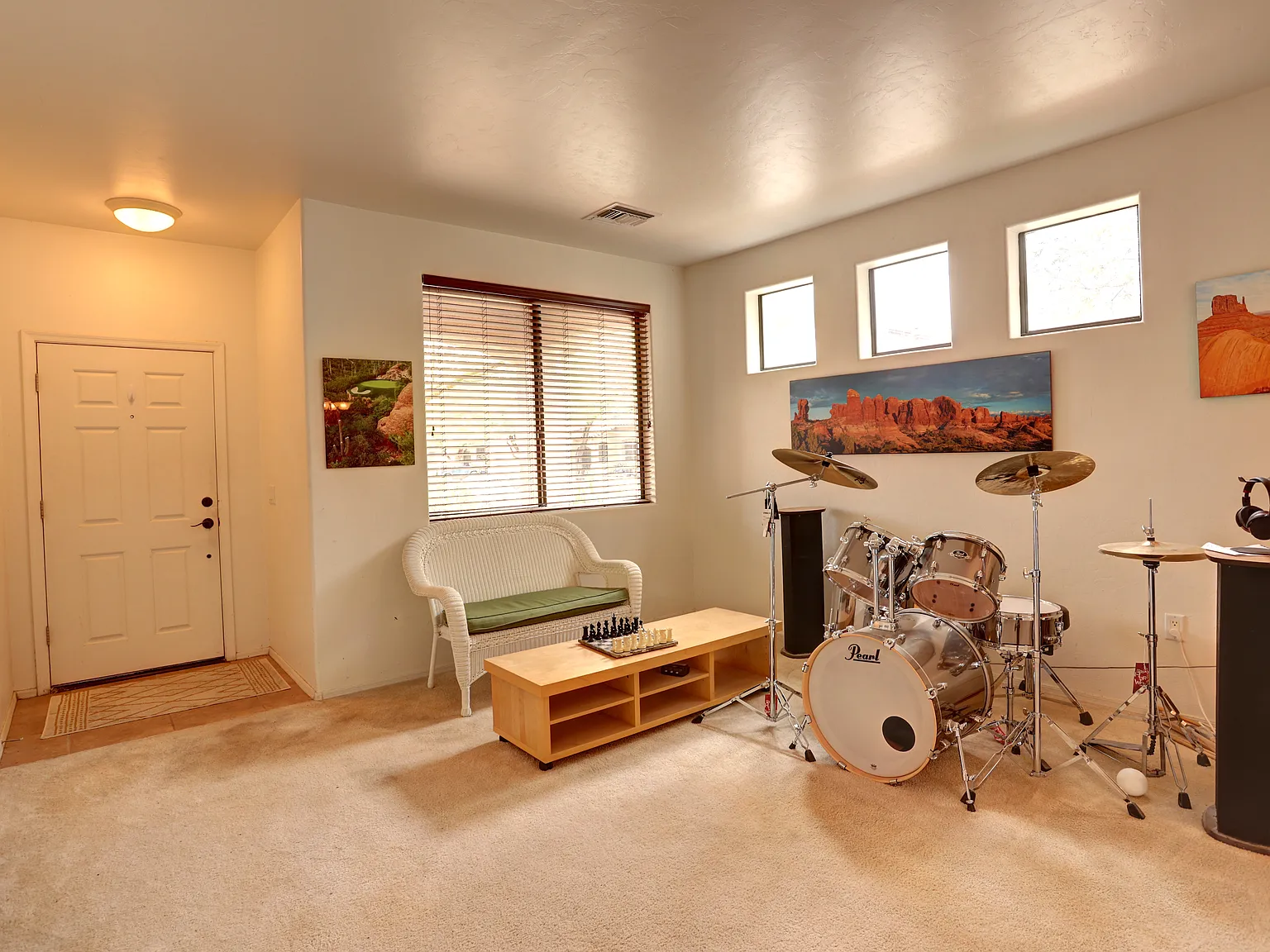 1 bed, 2830 sqft, $750 — Photo 4