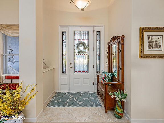 5th image of 3453 Carambola Cir