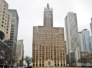 666 N Lake Shore Dr, Chicago, IL 60611