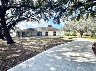 8379 NW 189th Avenue, Okeechobee, FL 34972