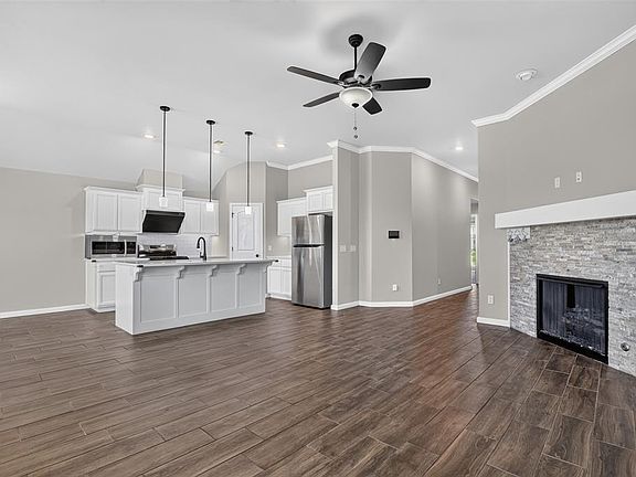 4th image of 4229 NW 152nd Ter