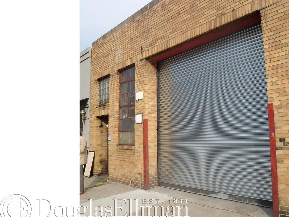 1st image of 4607 Vernon Blvd