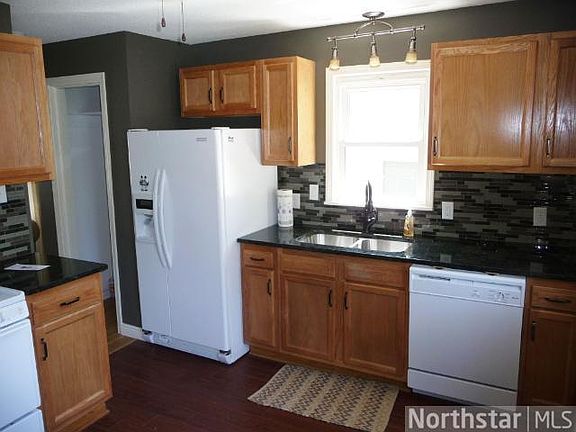 3rd image of 3206 Stinson Blvd