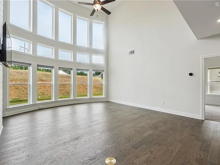 4055 Starwood Dr — Photo 16