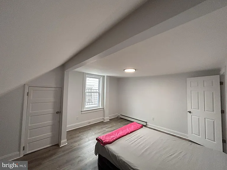 1067 S Clinton Ave #2 — Photo 23