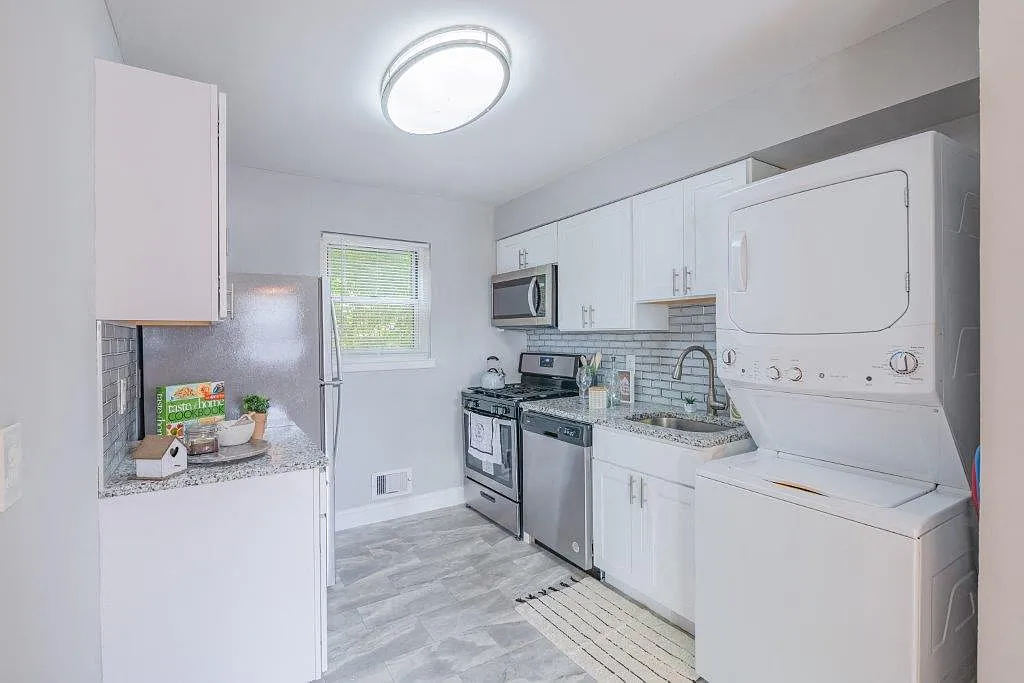 Mt. Arlington Gardens Apartment Homes — Photo 1