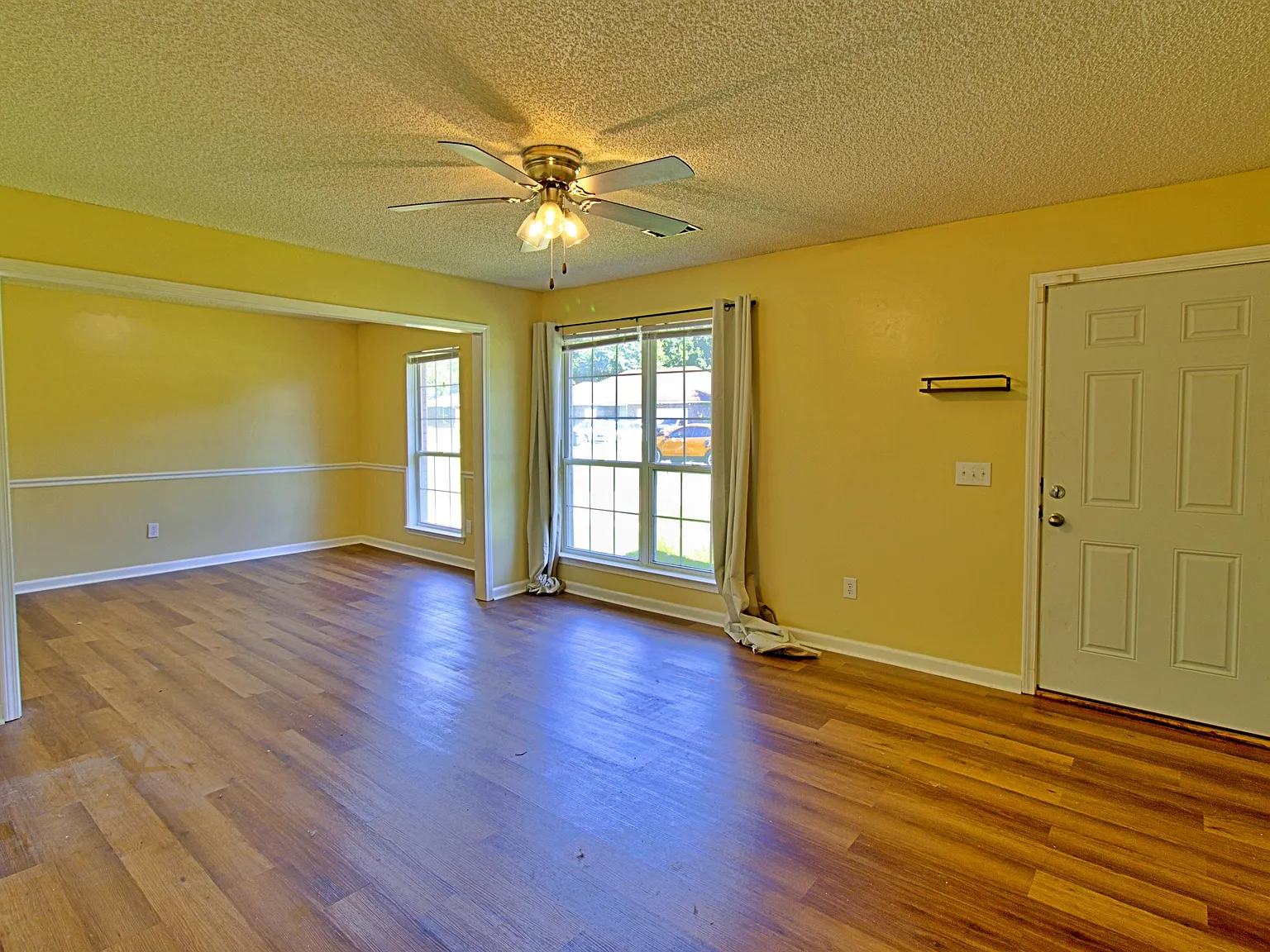 205 Tempest Lane - 1 — Photo 4