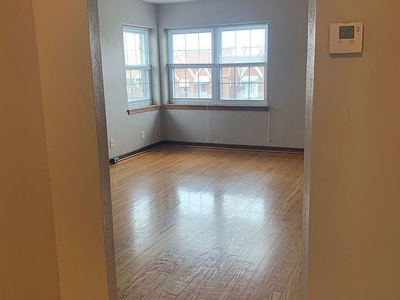 2nd image of 5610 Chippewa St APT 2W