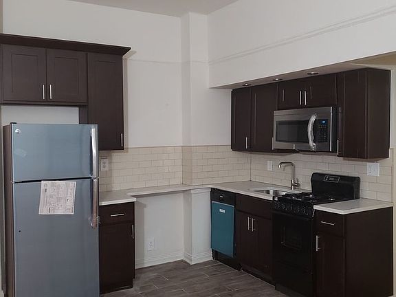 2nd image of 1 Chester Ct APT 1L