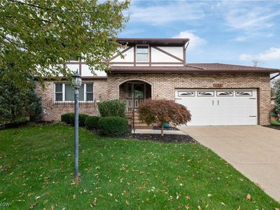 8835 Blitzen Rd NW, North Canton, OH, 44720