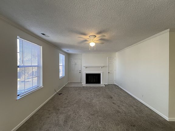 5th image of 764 Fox Ridge Dr