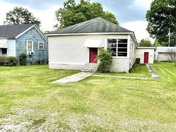817 Avenue D, Bogalusa, LA 70427