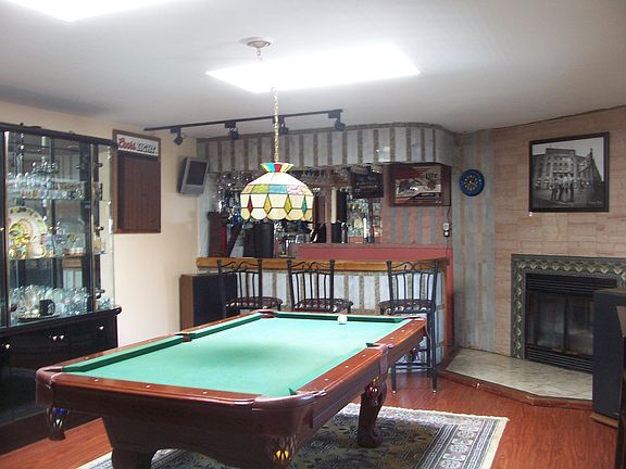 4th image of 26 Larkspur Dr