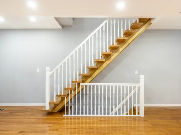 107 Utica Avenue image 15 of 34