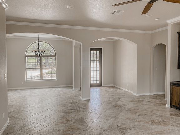 4th image of 8 Aft Ln