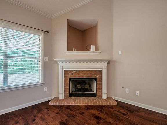 5th image of 9286 N Fairmont Cir