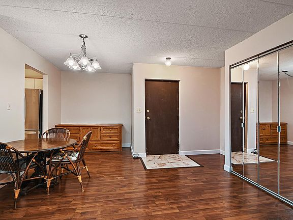 4th image of 18035 Royal Oak Ct