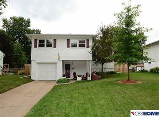 6711 Laurel Ave, Omaha, NE 68104
