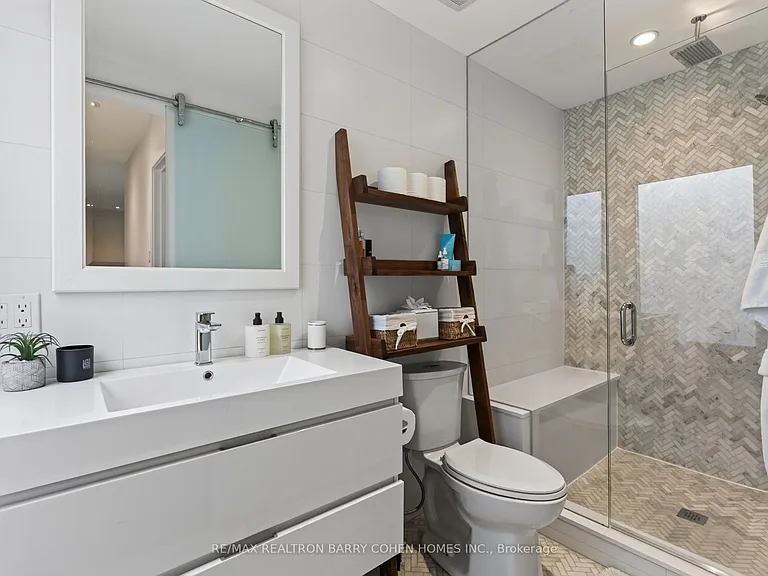 43 Helena Ave — Photo 19