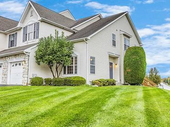 2 Adams Ln #1, Downingtown, PA 19335