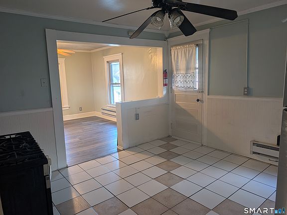 3rd image of 34 Washington Avenue