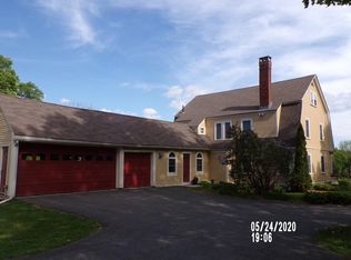 18 High St, Hubbardston, MA 01452