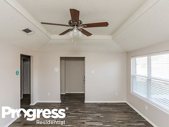 3rd image of 1134 Heather Wood Dr