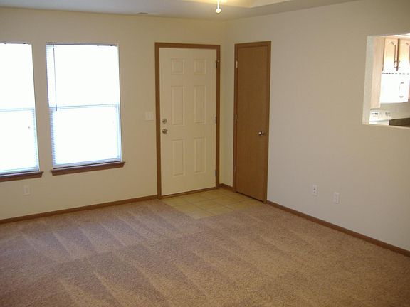 5th image of 1423 NW Willow Dr #1423