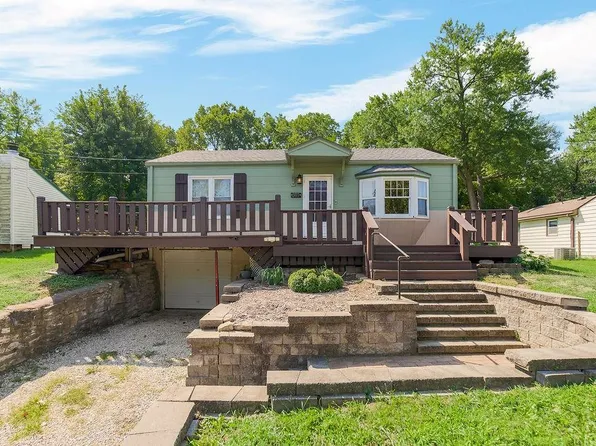 3111 NE 39th St, Kansas City, MO 64117